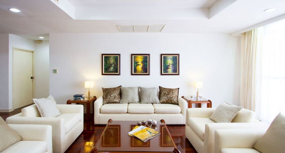 For rent 3 ベッドルーム apartment in Khlong Toei, Bangkok