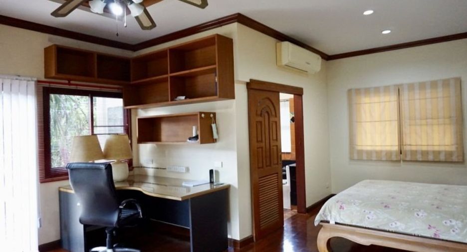 For sale 5 bedrooms house in Mueang Chiang Mai, Chiang Mai
