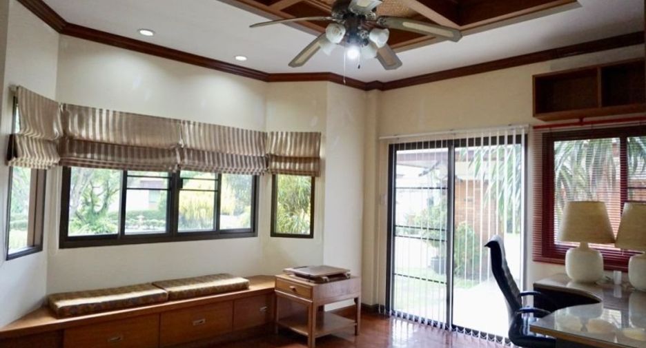 For sale 5 bedrooms house in Mueang Chiang Mai, Chiang Mai