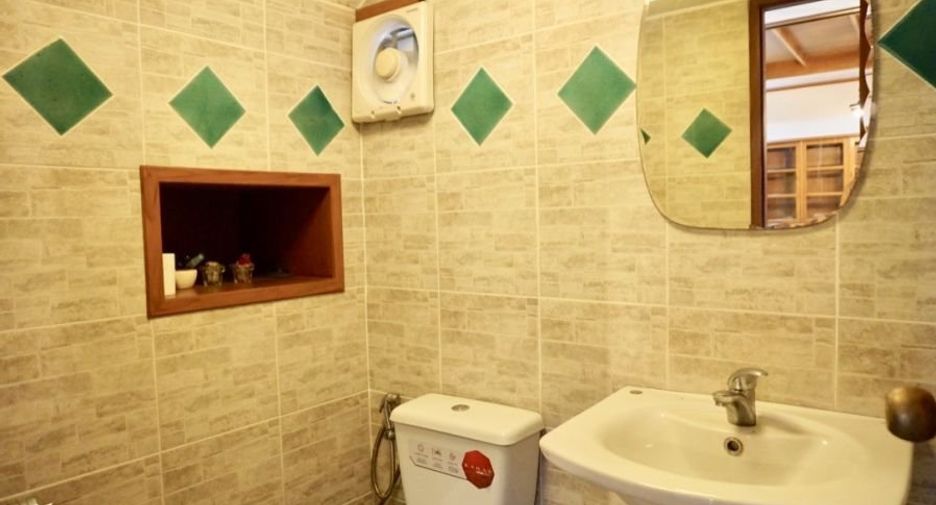 For sale 5 bedrooms house in Mueang Chiang Mai, Chiang Mai