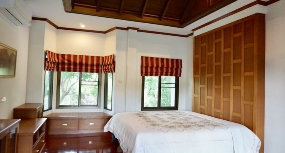 For sale 5 bedrooms house in Mueang Chiang Mai, Chiang Mai