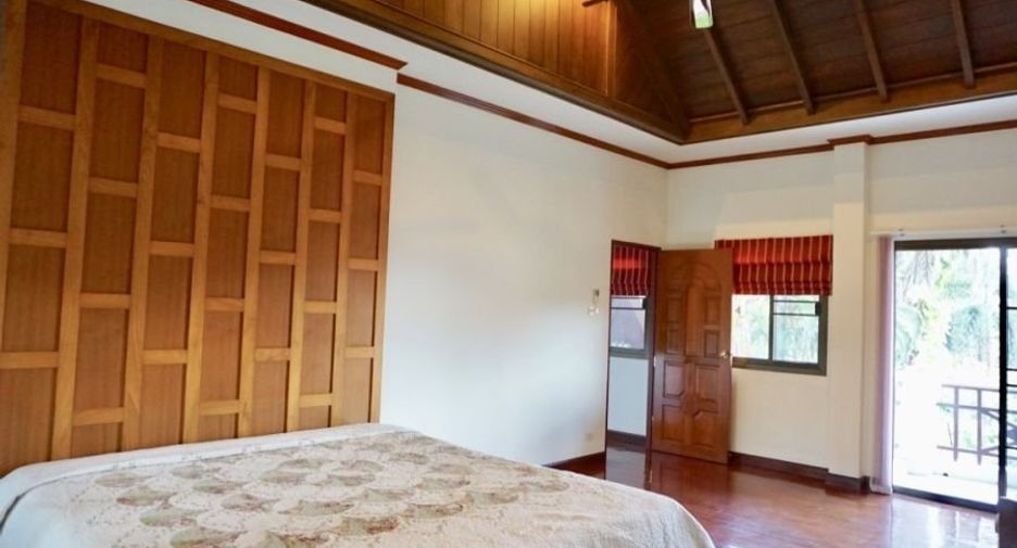 For sale 5 bedrooms house in Mueang Chiang Mai, Chiang Mai