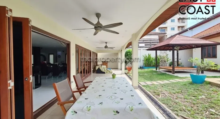 À vendre 5 chambres maison à Bang Lamung, Chonburi