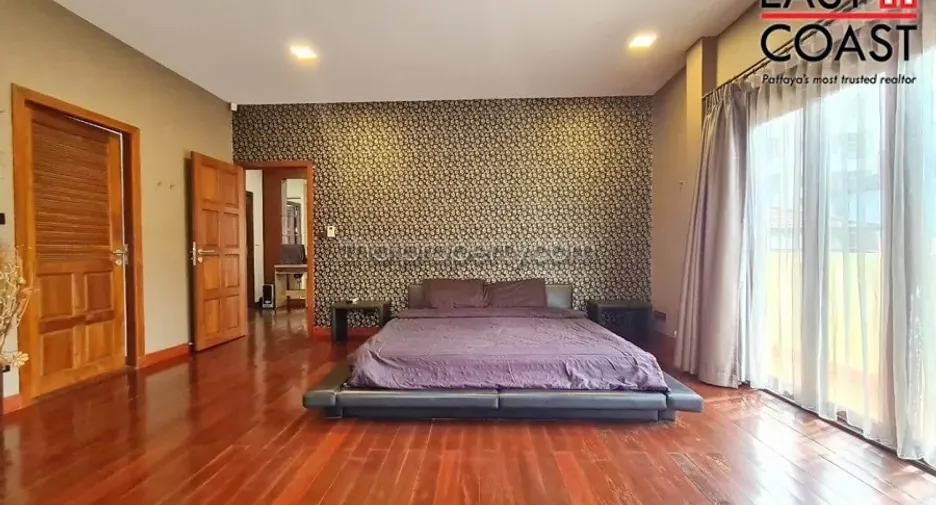 À vendre 5 chambres maison à Bang Lamung, Chonburi