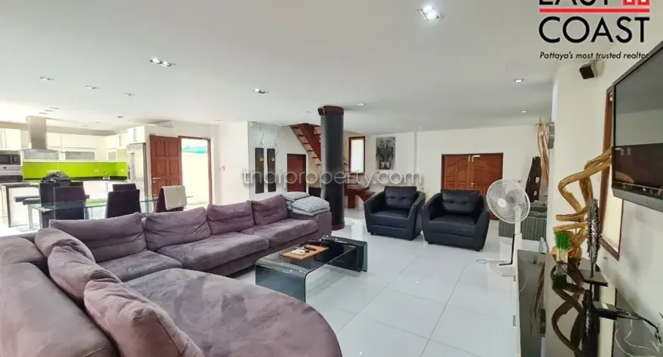 À vendre 5 chambres maison à Bang Lamung, Chonburi