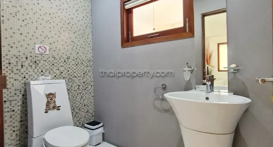 À vendre 5 chambres maison à Bang Lamung, Chonburi