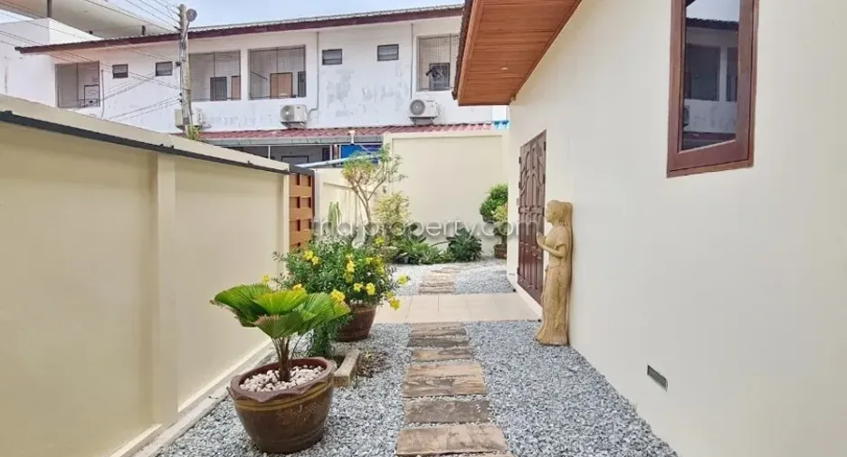 À vendre 5 chambres maison à Bang Lamung, Chonburi
