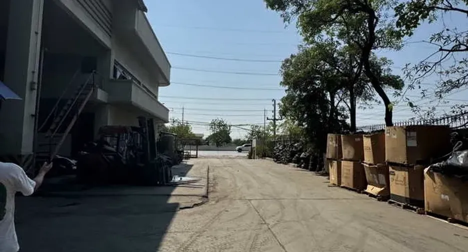 For rent warehouse in Lat Lum Kaeo, Pathum Thani