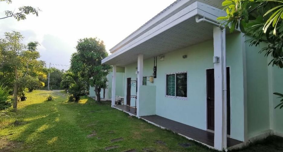 For sale 9 bed house in Pran Buri, Prachuap Khiri Khan