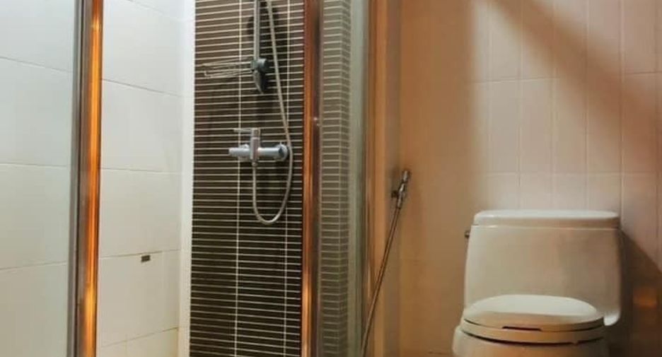 For sale 1 bed condo in Watthana, Bangkok