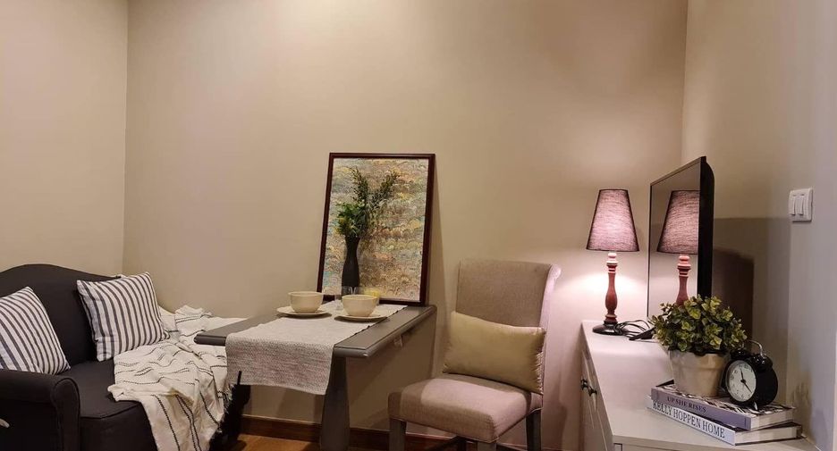 For rent 1 bed condo in Phaya Thai, Bangkok