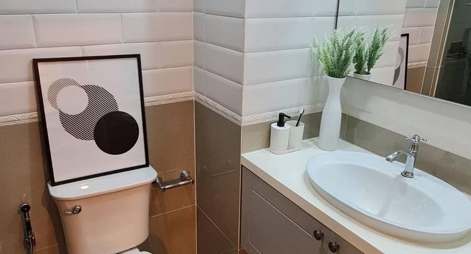 For rent 1 bed condo in Phaya Thai, Bangkok