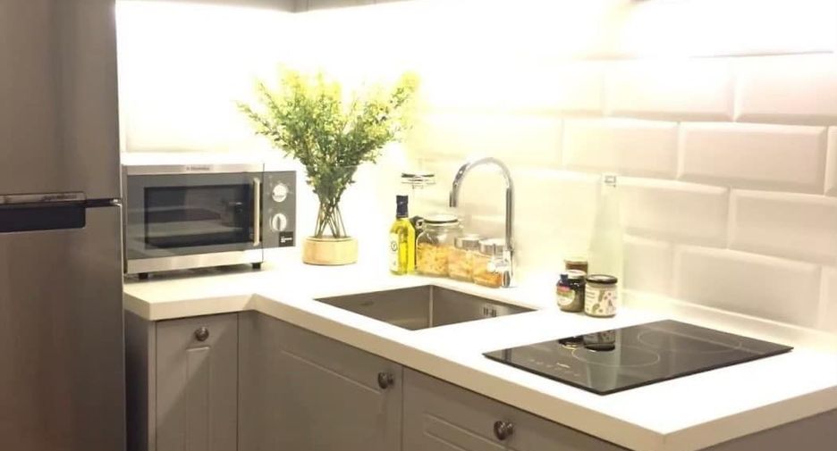 For rent 1 bed condo in Phaya Thai, Bangkok