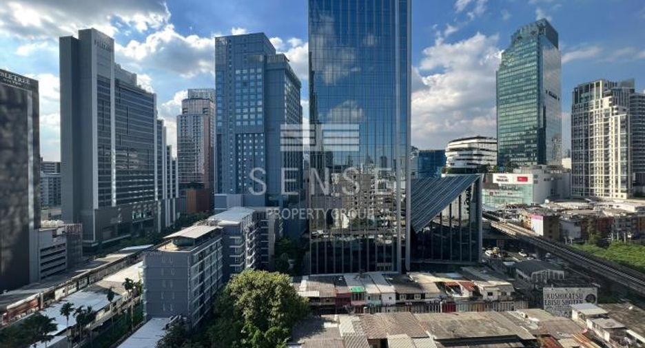 For sale 2 bedrooms condo in Khlong Toei, Bangkok