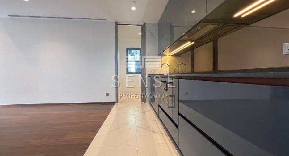For sale 2 bedrooms condo in Khlong Toei, Bangkok