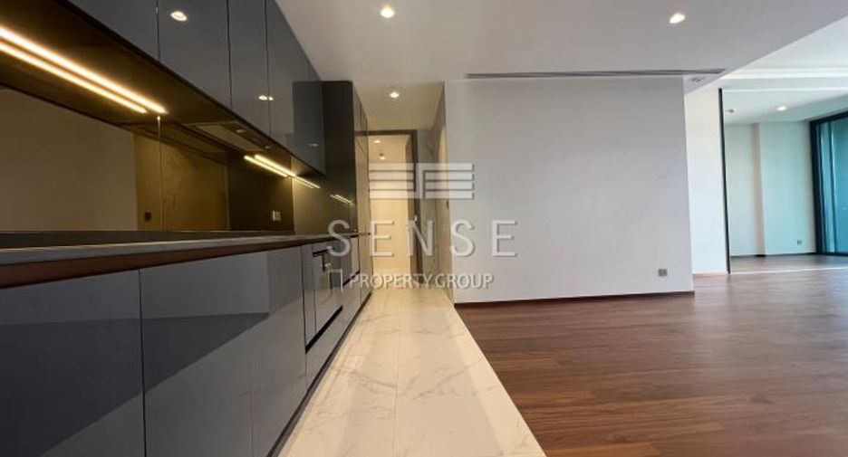 For sale 2 bedrooms condo in Khlong Toei, Bangkok