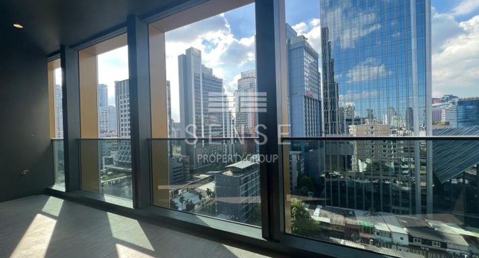 For sale 2 bedrooms condo in Khlong Toei, Bangkok
