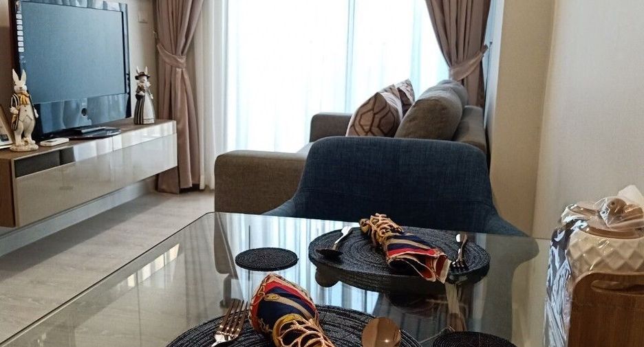 For rent 1 bed condo in Watthana, Bangkok