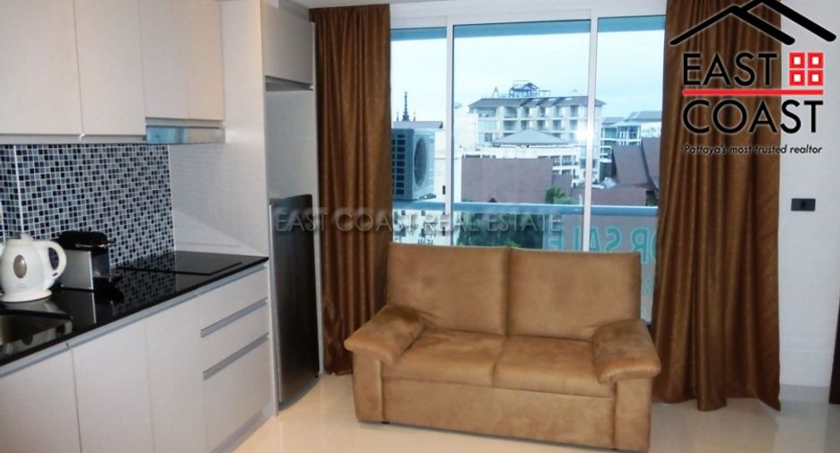 For sale 2 ベッドルーム condo in Bang Lamung, Chonburi
