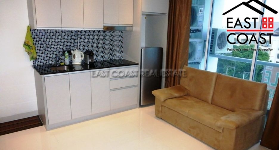 For sale 2 ベッドルーム condo in Bang Lamung, Chonburi