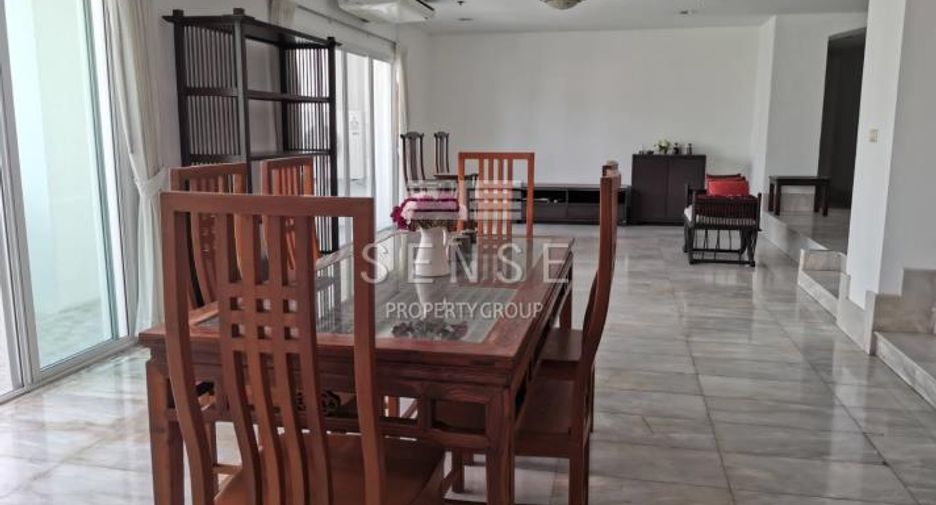 À vendre 3 chambres condo à Watthana, Bangkok