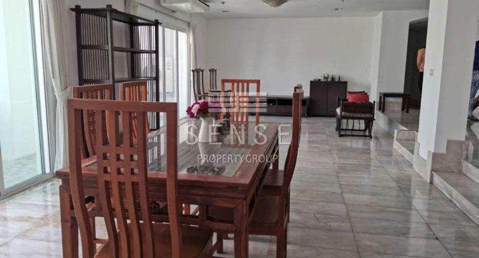 À vendre 3 chambres condo à Watthana, Bangkok
