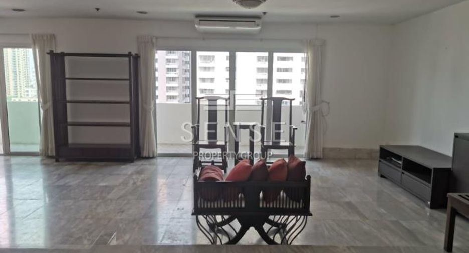 À vendre 3 chambres condo à Watthana, Bangkok