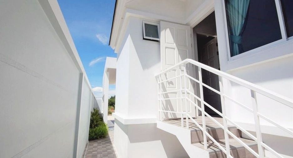 For sale 4 bed villa in Pran Buri, Prachuap Khiri Khan