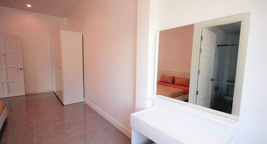 For sale 4 bed villa in Pran Buri, Prachuap Khiri Khan