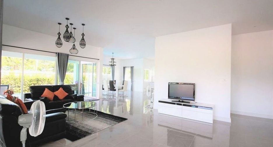 For sale 4 bed villa in Pran Buri, Prachuap Khiri Khan