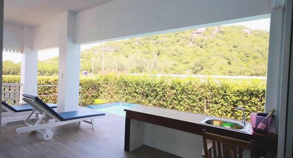 For sale 4 bed villa in Pran Buri, Prachuap Khiri Khan