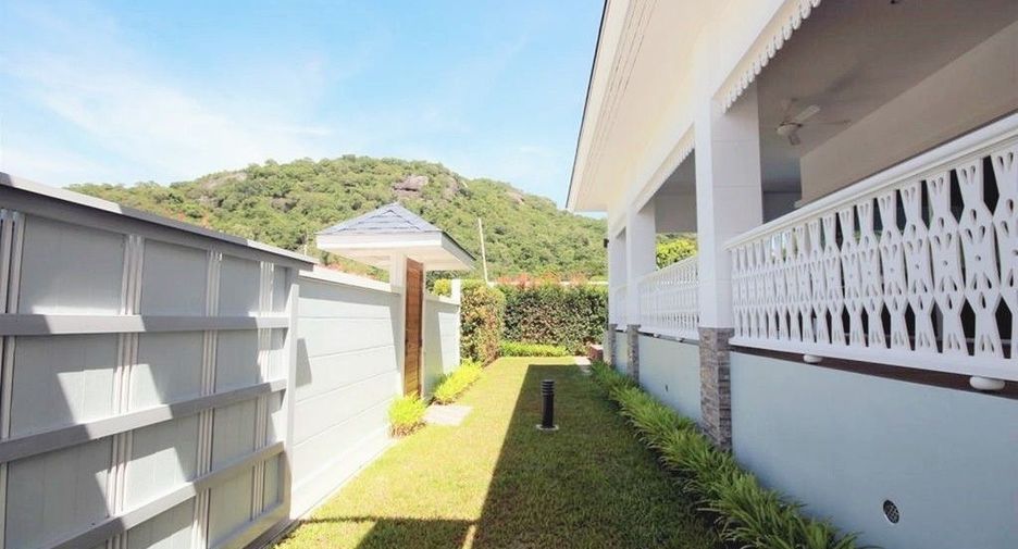 For sale 4 bed villa in Pran Buri, Prachuap Khiri Khan