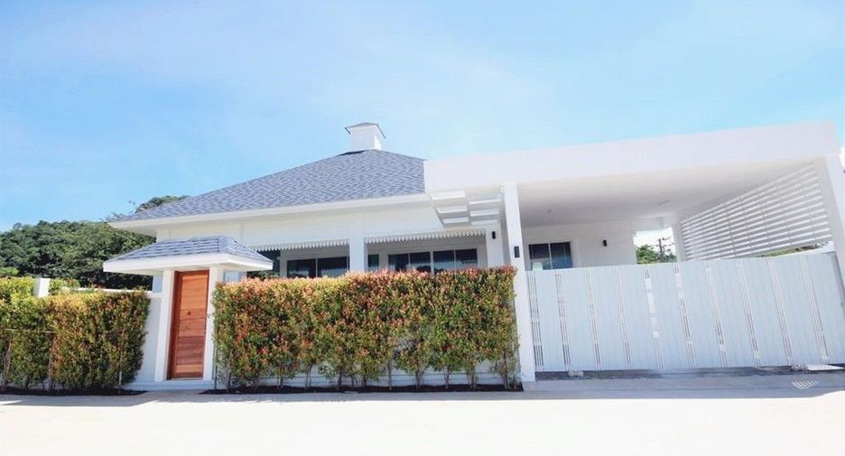 For sale 4 bed villa in Pran Buri, Prachuap Khiri Khan