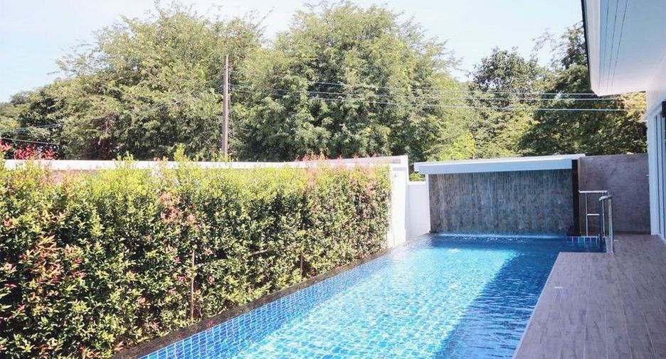 For sale 4 bed villa in Pran Buri, Prachuap Khiri Khan