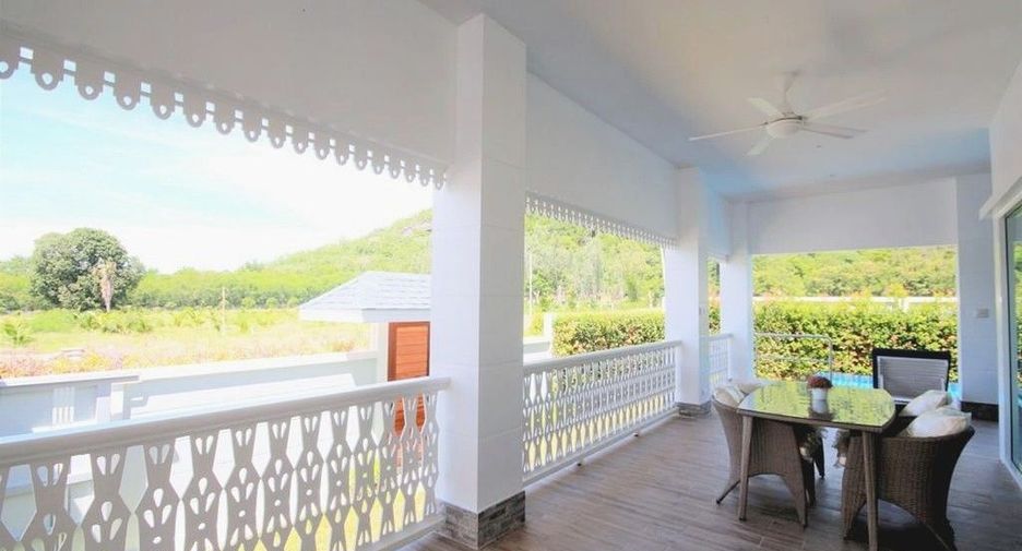 For sale 4 bed villa in Pran Buri, Prachuap Khiri Khan