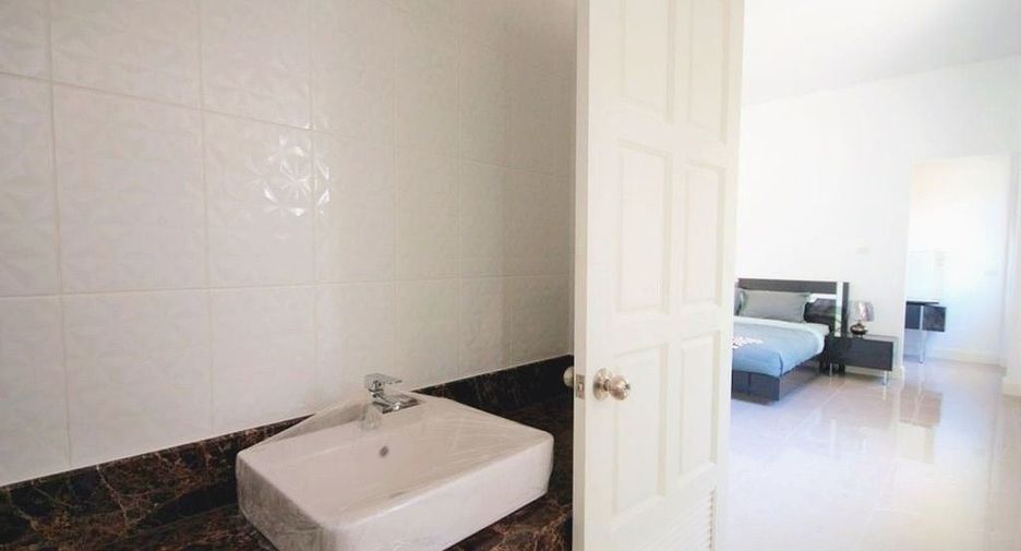 For sale 4 bed villa in Pran Buri, Prachuap Khiri Khan
