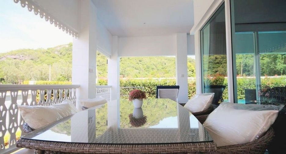 For sale 4 bed villa in Pran Buri, Prachuap Khiri Khan