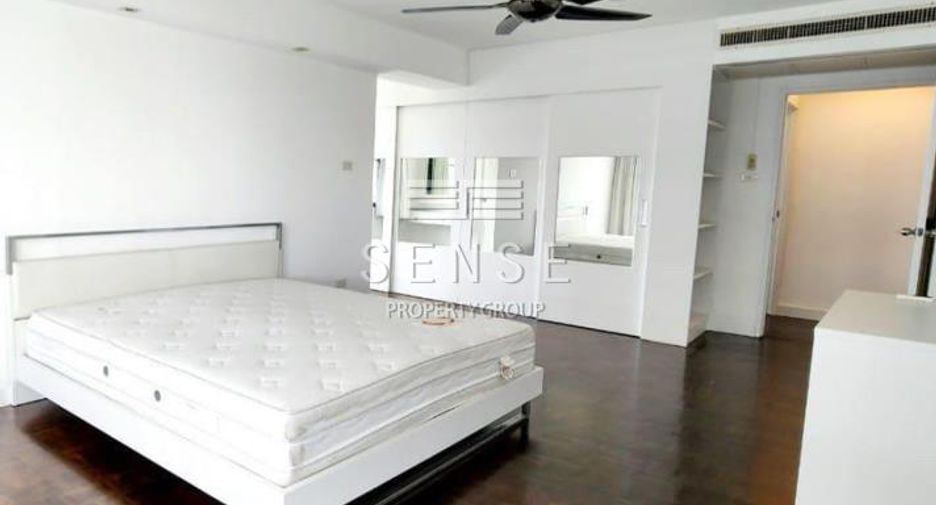 For rent 3 ベッドルーム condo in Khlong Toei, Bangkok