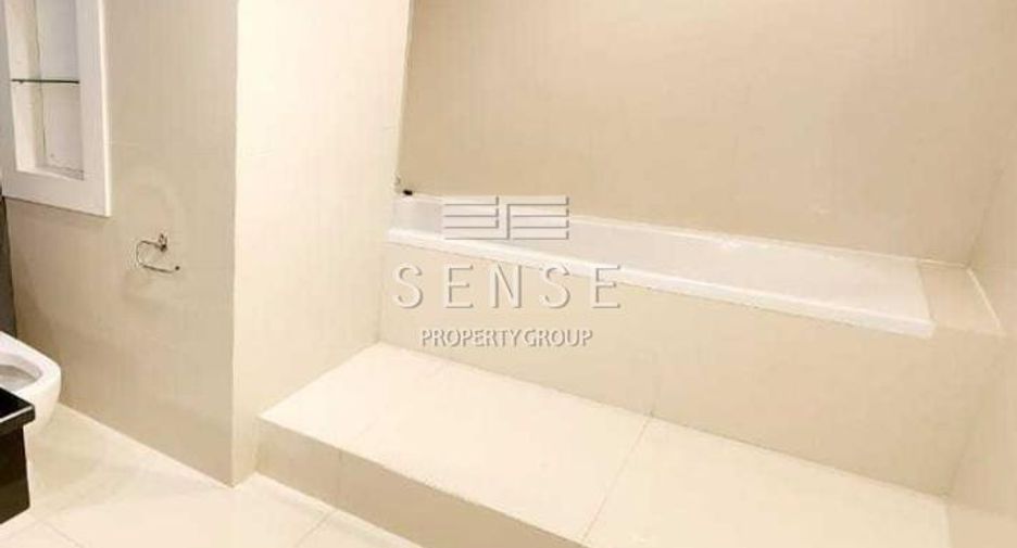 For rent 3 ベッドルーム condo in Khlong Toei, Bangkok
