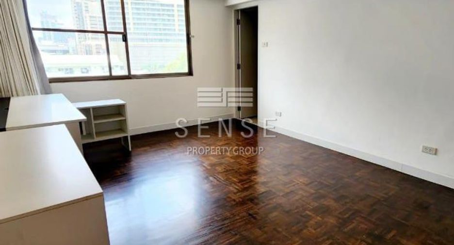 For rent 3 ベッドルーム condo in Khlong Toei, Bangkok