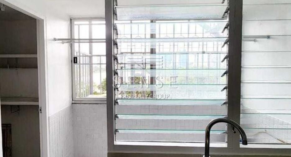 For rent 3 ベッドルーム condo in Khlong Toei, Bangkok