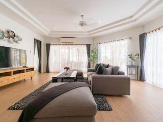 For rent 2 bedrooms villa in Mueang Phuket, Phuket