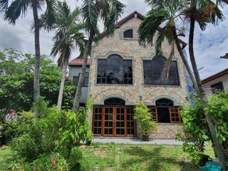For sale 3 bedrooms house in Taling Chan, Bangkok