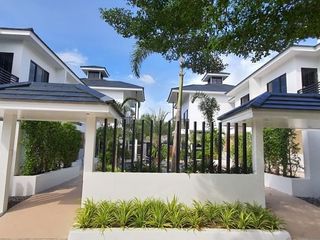 For sale 2 Beds townhouse in Mueang Rayong, Rayong