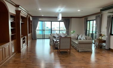 For rent 3 bed condo in Watthana, Bangkok