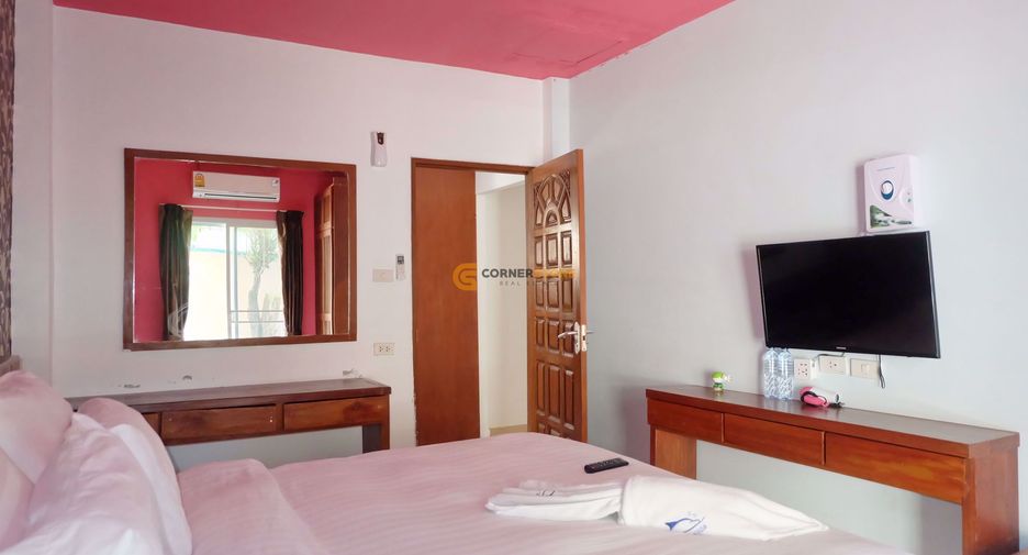 Haus zur Miete und zum Kauf mit 7 Zimmer in Bang Lamung, Chonburi