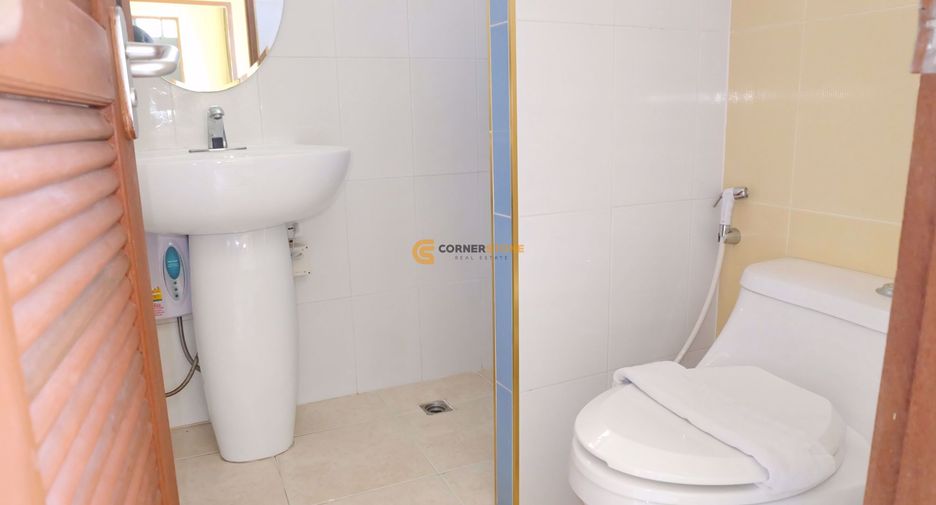 Haus zur Miete und zum Kauf mit 7 Zimmer in Bang Lamung, Chonburi