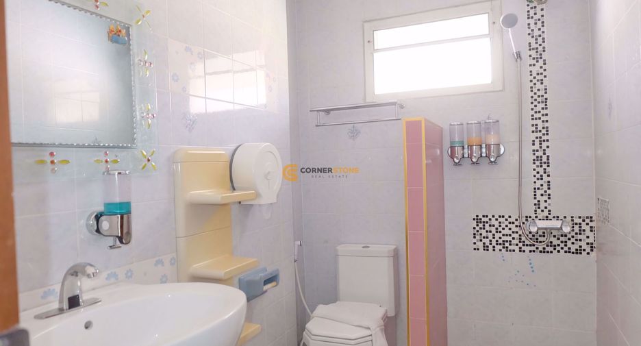 Haus zur Miete und zum Kauf mit 7 Zimmer in Bang Lamung, Chonburi