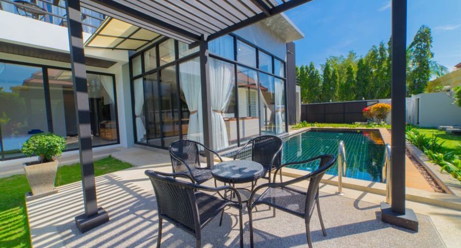 Villa en alquiler y en venta de 3 habitaciones en Mueang Phuket, Phuket