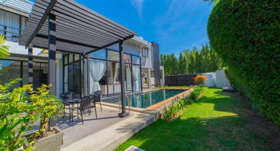 Villa en alquiler y en venta de 3 habitaciones en Mueang Phuket, Phuket